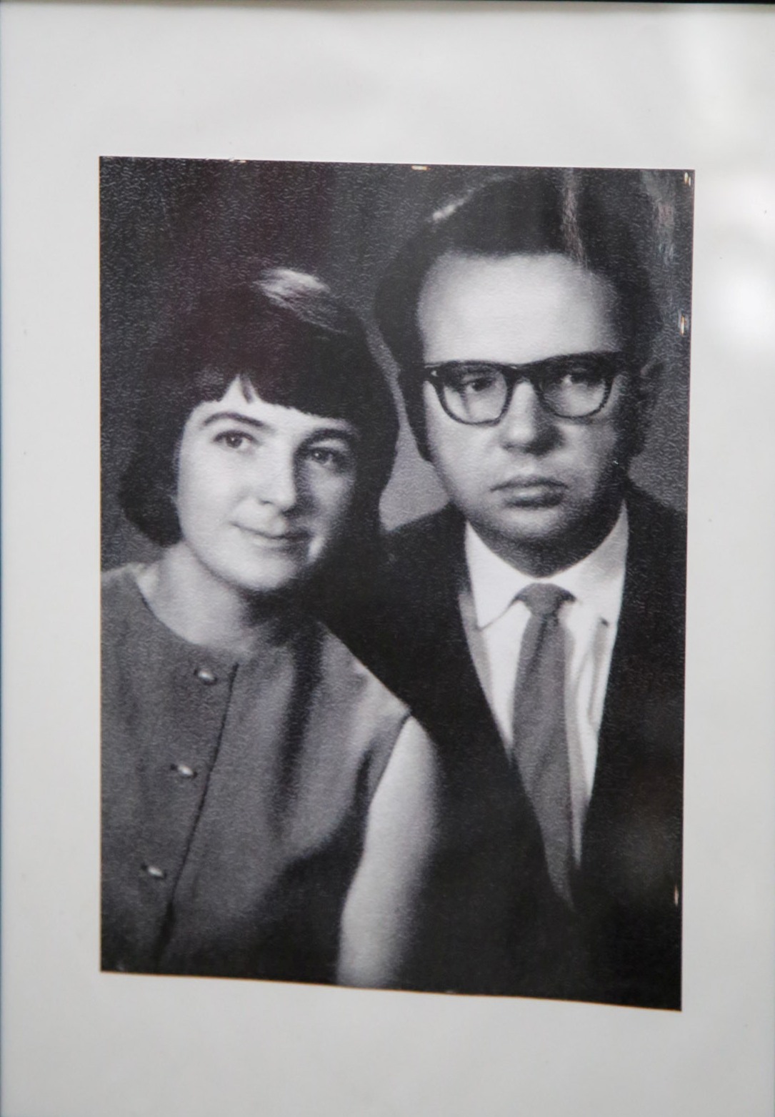 Vėlai susituokę Klemensas su žmona Antanina pernai sulaukė auksinių vestuvių. / G. Minelgaitės nuotr.