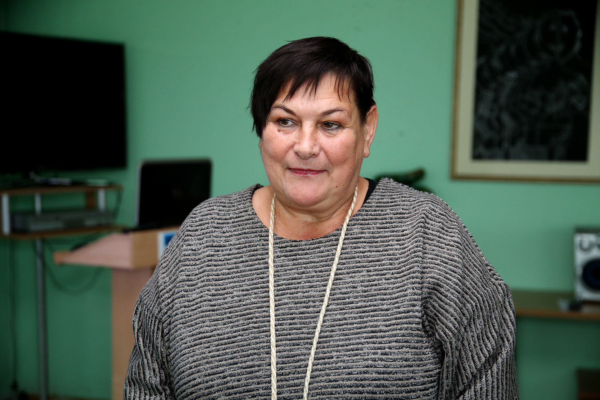 Kėdainių suaugusiųjų ir jaunimo mokymo centro direktorė Irina Jančiukienė džiaugiasi prieš ketverius metus Suaugusiųjų ir jaunimo mokymo centre įsteigto Trečiojo amžiaus universiteto veikla. / A. Barzdžiaus nuotr.