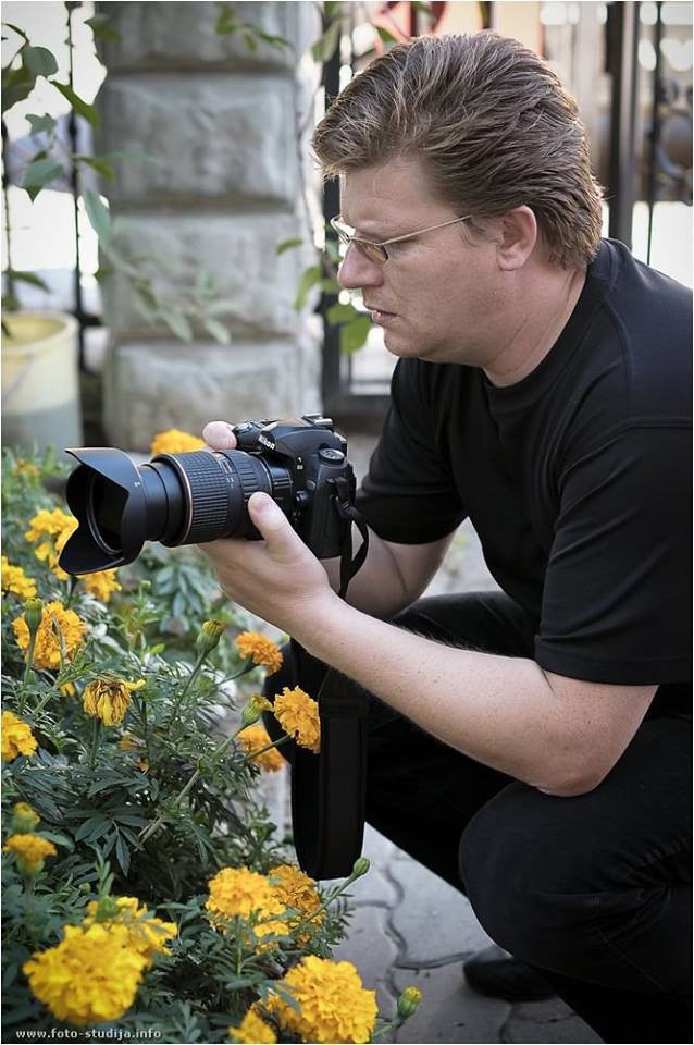 Žilvinas Menčikovas po 30 metų rado kėdainietę, kurią fotografavo dar visai mažutę. Asmeninio archyvo nuotr. 