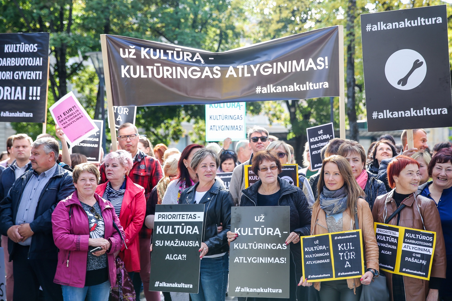  Praėjusią savaitę Vilniuje surengtame kultūros darbuotojų proteste kėdainiškių buvo nedaug, tačiau peticiją pasirašė visi. BNS (Luko Balandžio) nuotr. 