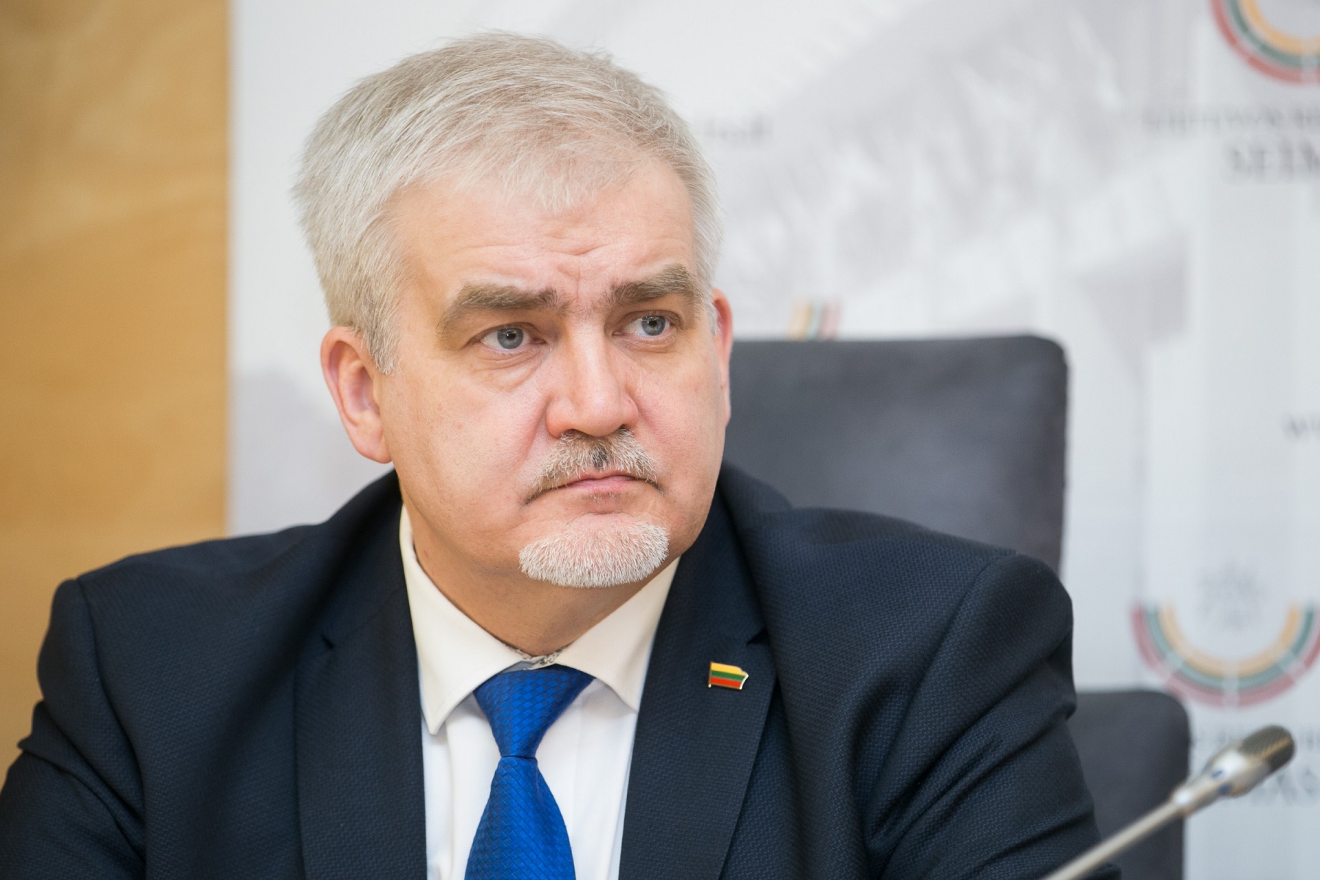 Darius Kaminskas: „Kai giliniesi į savo darbą ir gerai žinai situaciją, tuomet ir argumentų nepritrūksta įrodinėjant, kad mūsų rajonui lėšų tikrai reikia.“ BNS nuotr. 