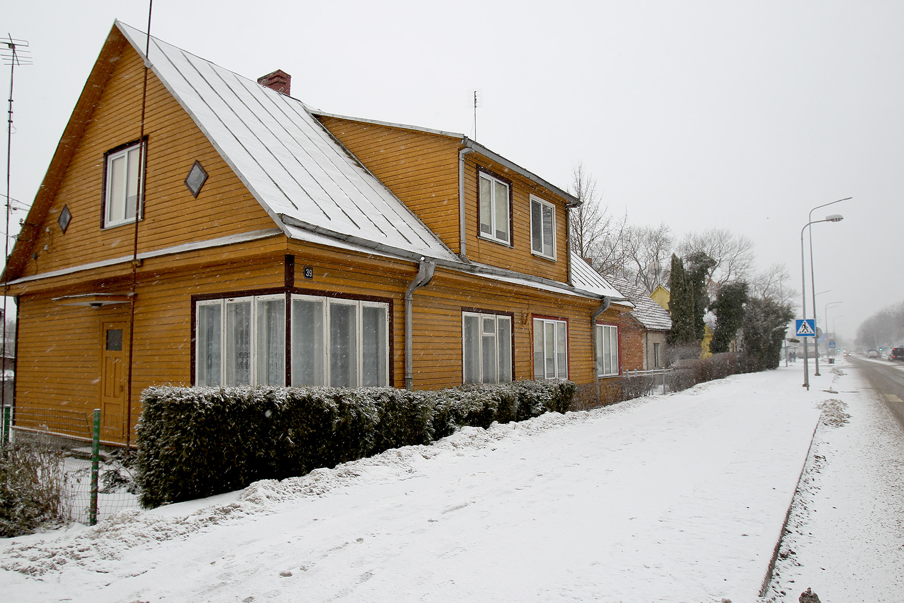 Savivaldybė tvirtina, kad gyventojų prašymo atvesti kanalizacijos tinklų atšakas iki jų namų savivaldybė nėra gavusi, nors gyventojai teigia kitaip. A. Barzdžiaus nuotr. 