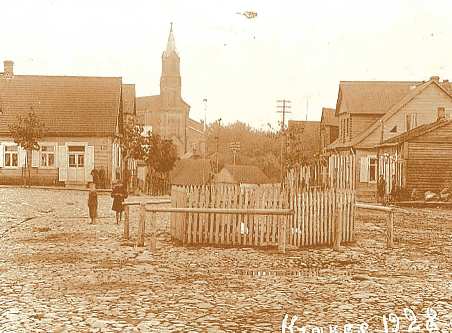 Geto teritorija apėmė miestelio centrą nuo Turgaus (dabar Laisvės aikštės) iki žydų sinagogos (dabar Krakių seniūnija) ir buvo aptverta spygliuota tvora.