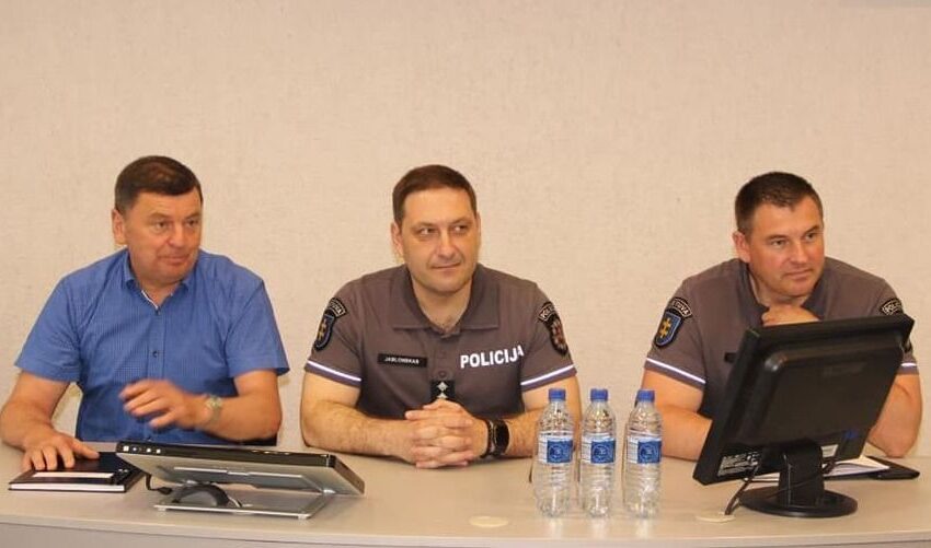  Kauno policijos vadovai susitiko su Kėdainių ūkininkais