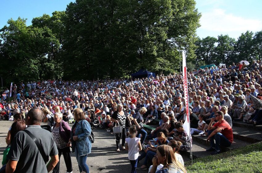  Agurkų šventėje ir agurkų, ir geros nuotaikos buvo iki soties (FOTOGALERIJA)