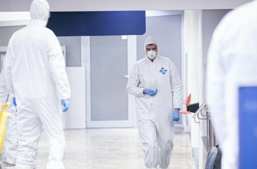  Lietuvos oro uostuose įvedama visų atvykstančių keleivių patikra