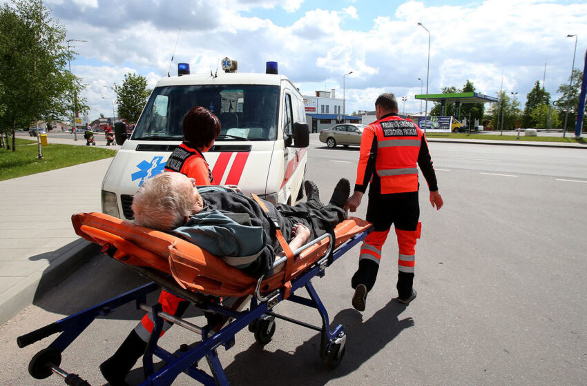  Autobuse nualpo žmogus