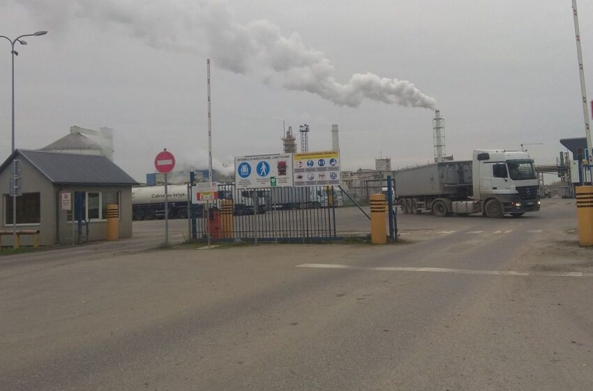  Su cukriniais runkeliais į fabriką atkeliauja ir sprogmenys