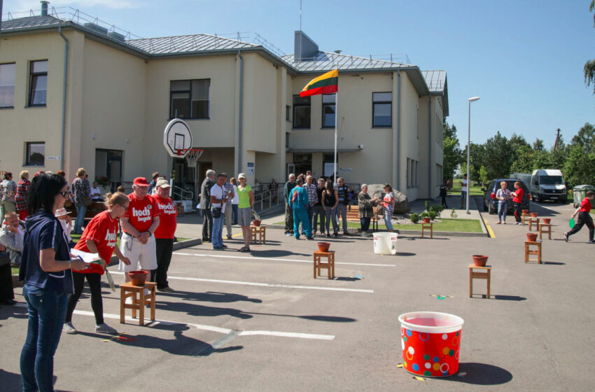  Dotnuvoje varžėsi hel-pongo entuziastai (galerija, video)