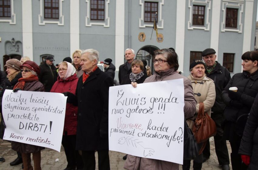  Į mitingą susirinko daugiau nei 100 žmonių (fotogalerija, video transliacija)