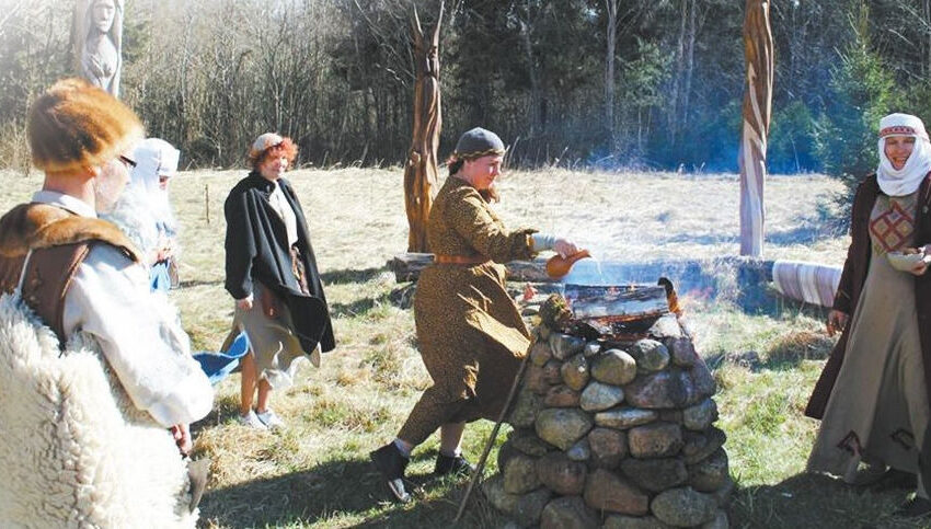  Kuo skiriasi Joninės nuo Rasų?