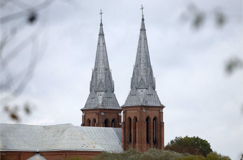  Dvasininkai tikinčiųjų nepalieka ir per karantiną