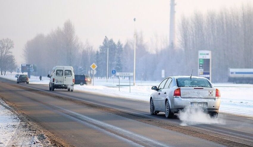  Žiemą keliuose svarbiausia ne leistinas, o saugus greitis