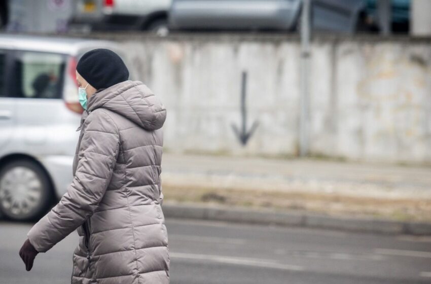 Reikalavimas dėvėti kaukes grįžta: nuo šeštadienio tai daryti bus privalu prekybcentriuose ir viešajame transporte