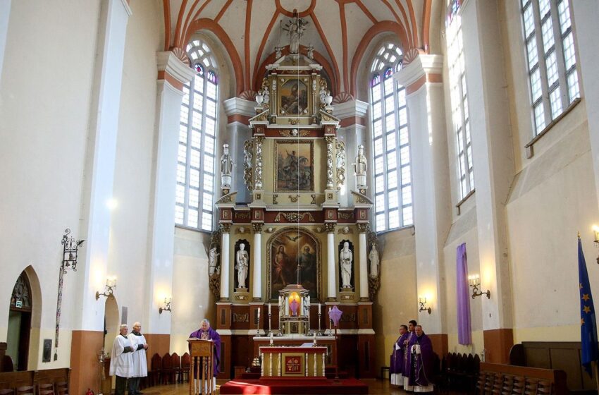  Mišios su žmonėmis galės vykti kasdien, išskyrus sekmadienius