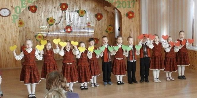  Krašto darželinukai pavasarį pasitiko su poezija (su fotogalerija)