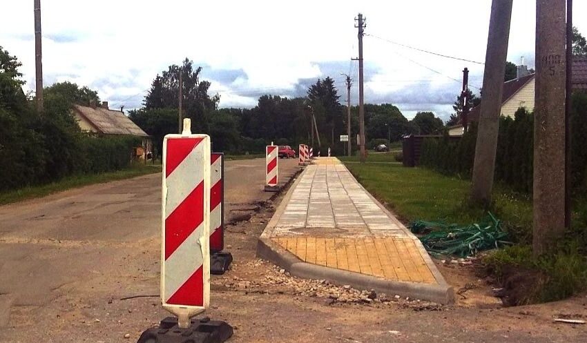  Akademiją ir Vainotiškius sujungė pėsčiųjų takas, išasfaltuota ir gatvė