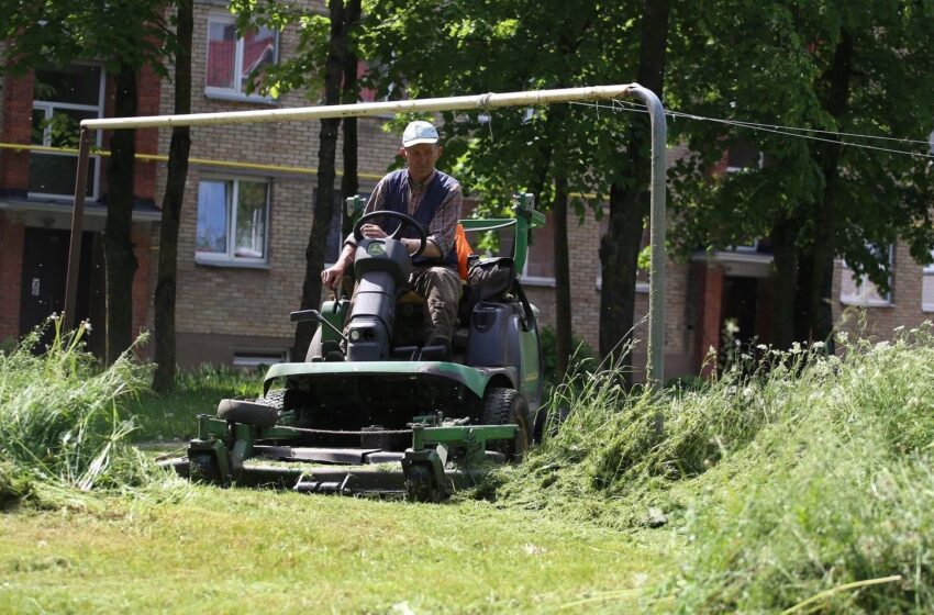  Įpareigojimas tvarkyti daugiabučių aplinką nukeltas metams