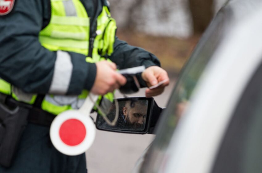  Pelėdnagiuose sulaikytas stipriai apgirtęs motorolerio vairuotojas