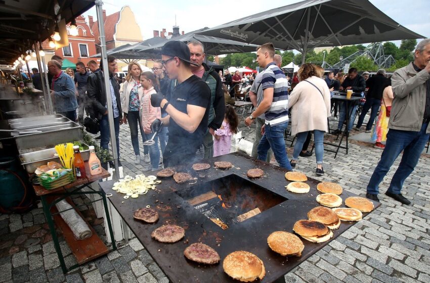  Maisto ir gėrimų festivalis „Radvilų gurmanai“ – oficialiai atidarytas! (GALERIJA)