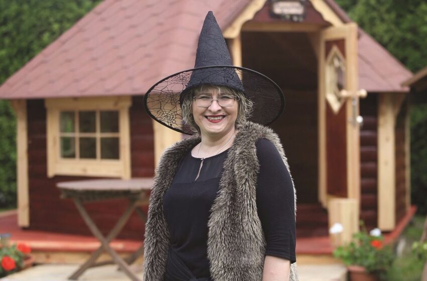  Raganaitė, netikinti burtais