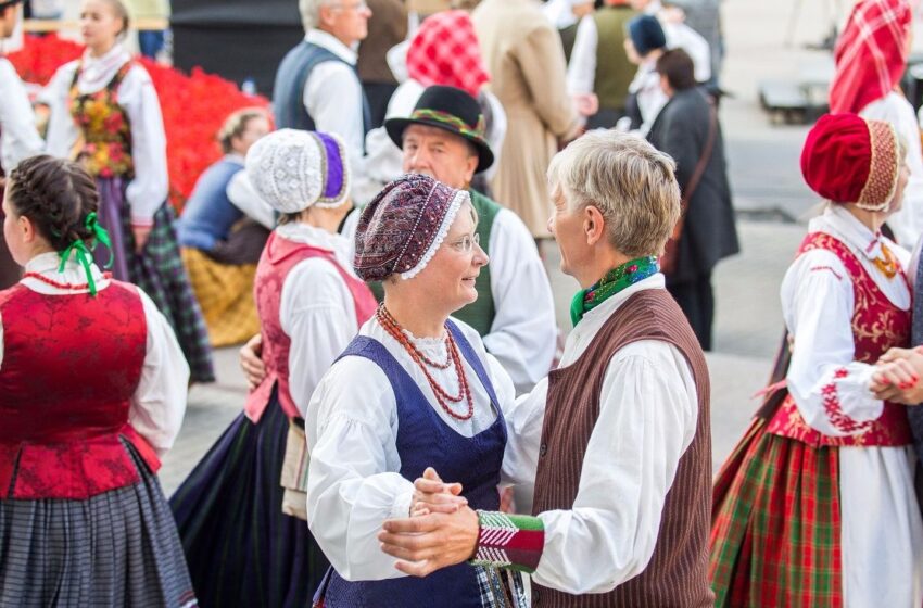  Senamiesčio erdvėse skambės folkloras