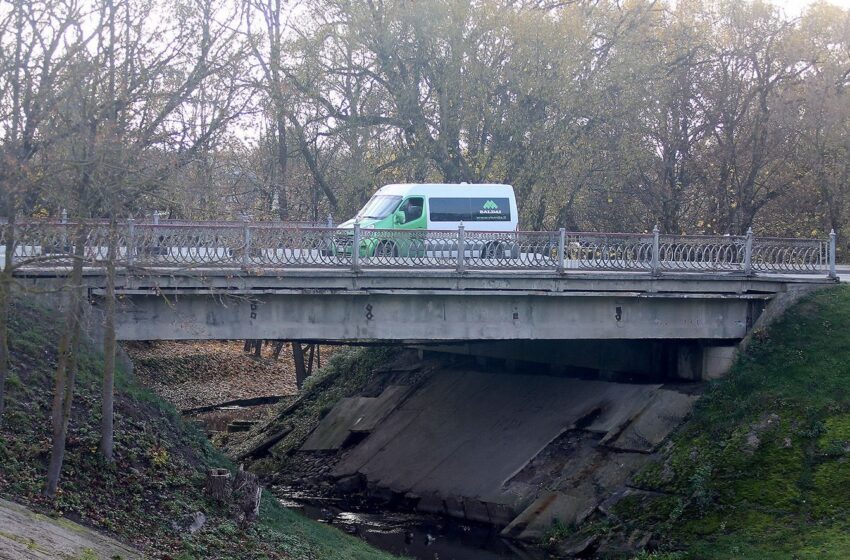  Pagrindinę gatvę ir tiltus gali suremontuoti ir be savivaldybės pinigų