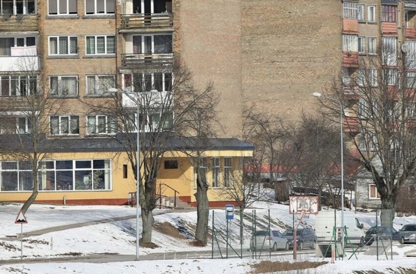  Liepų alėjoje įrengs naujus turėklus