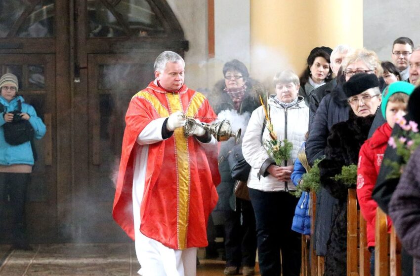  Didžioji savaitė – apeigų ir maldos metas (Šv. Mišių laikai)