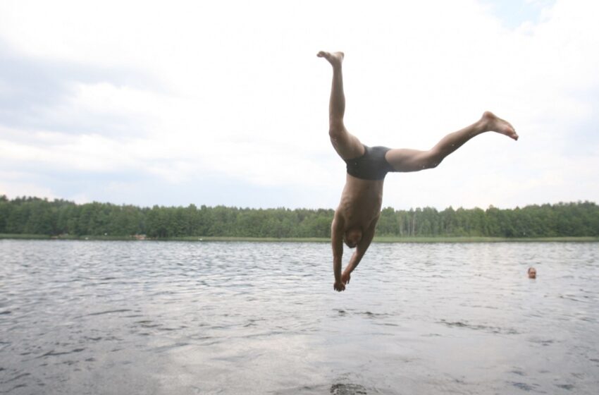  Dvariškių karjere maudytis nerekomenduojama