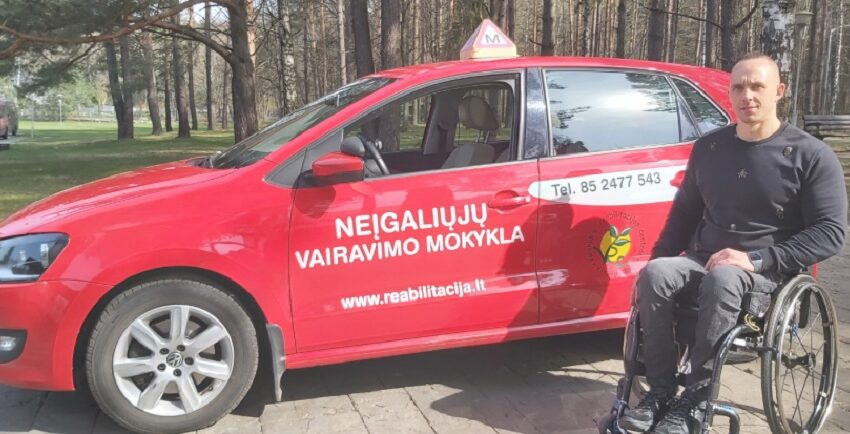  Judėjimo negalią turintiems asmenims – nemokami vairavimo kursai