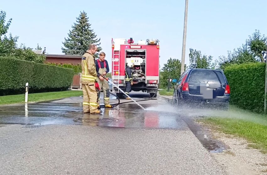  Mieste automobilis paskendo dūmuose: skubiai iškviesti ugniagesiai