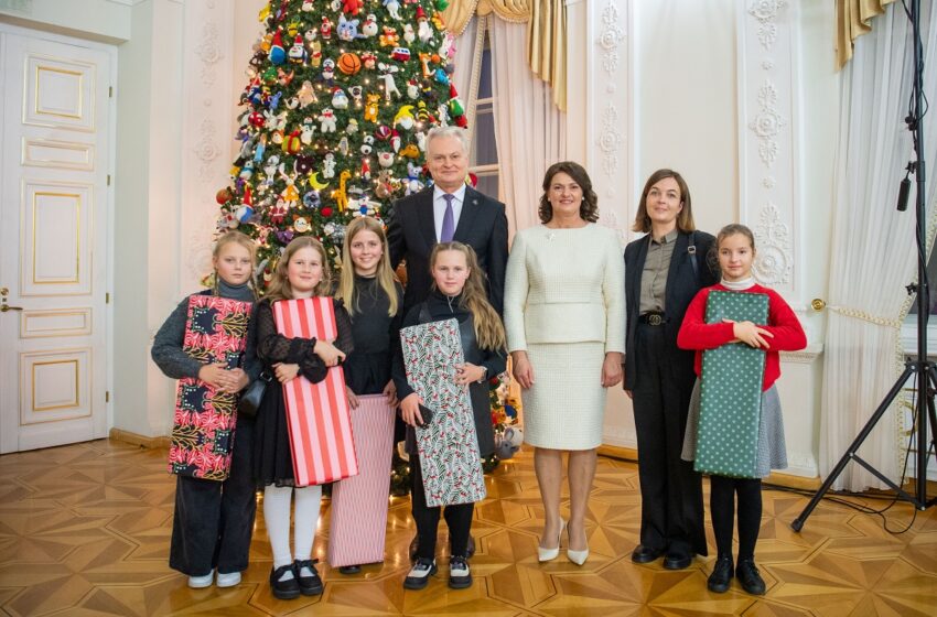  Prezidentūros eglutės įžiebimo šventėje dalyvavo ir kėdainiečiai