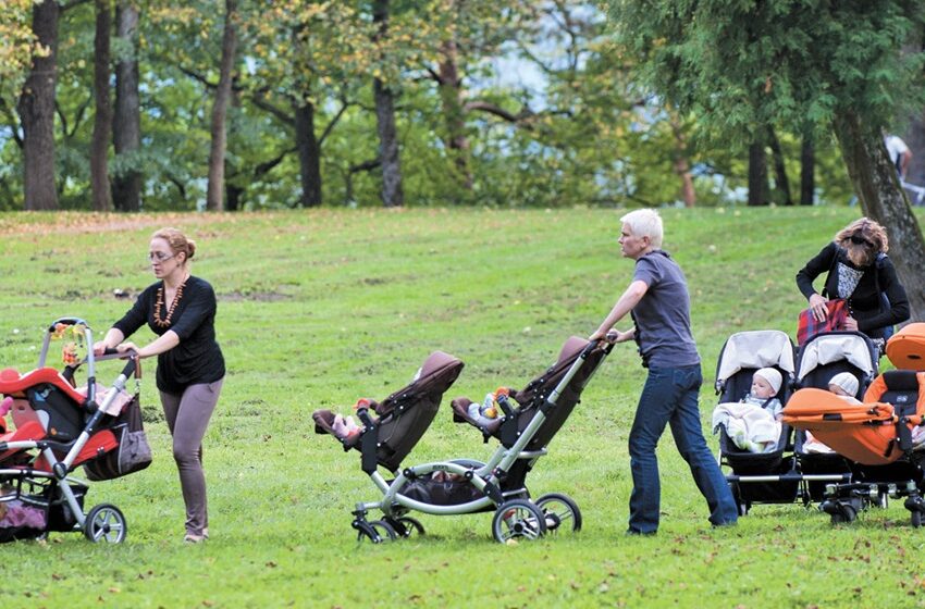 gimstamumas kūdikiai