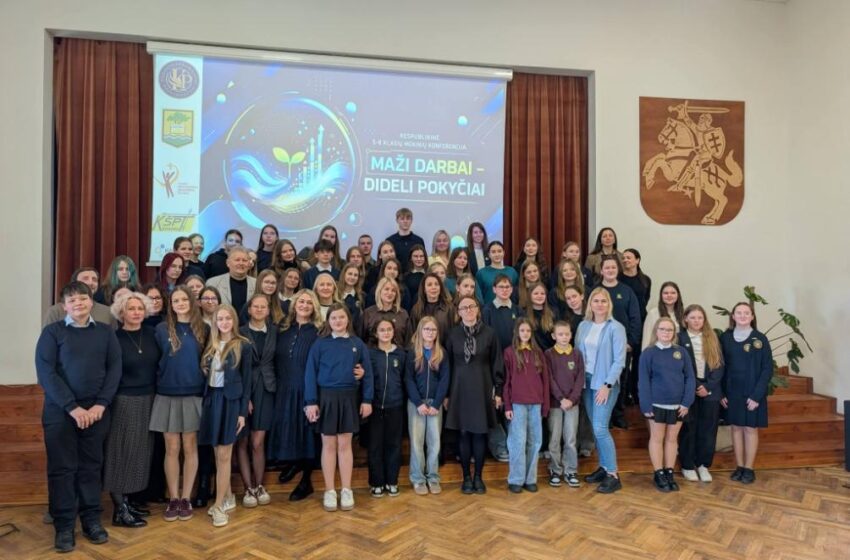  Kai savanorystė įkvepia: mokiniai dalijosi patirtimi respublikinėje konferencijoje