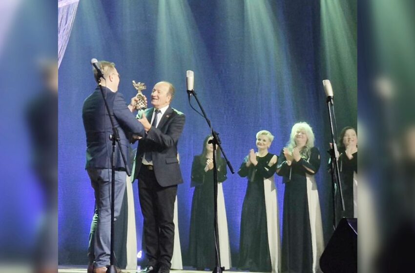 Greičius Pilkos stygos Aukso paukštė