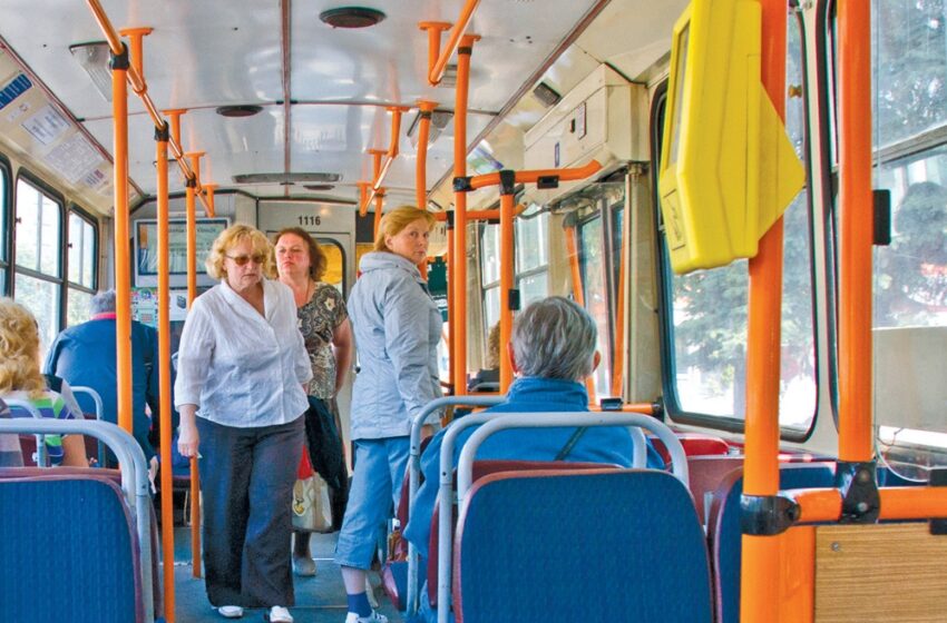 autobusas keleiviai