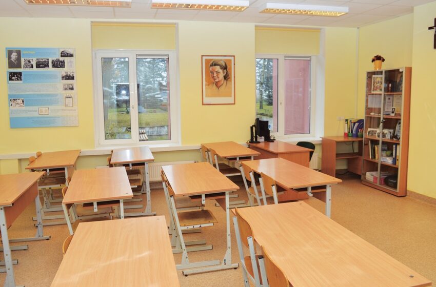  Kėdainių mokyklose toliau tuštėja suolai: keturias klases gelbės savivaldybės piniginė